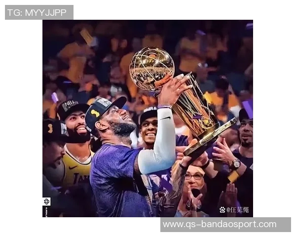 老詹与浓眉赛后同游游戏博主晒合影称赞詹姆斯为篮球之神