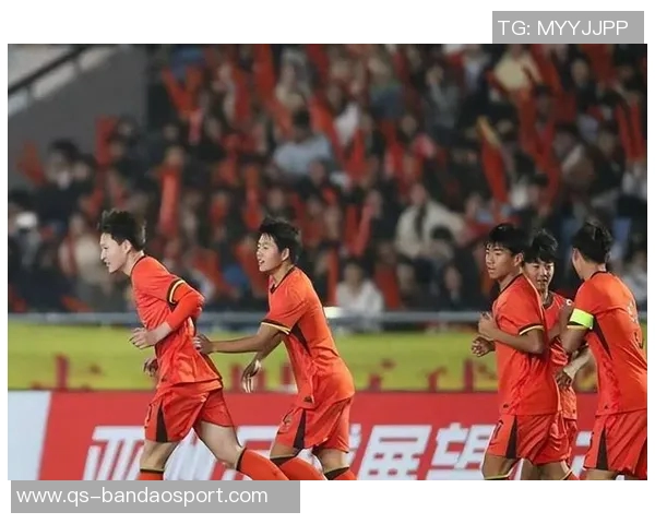 国少门将秦子牛谈零失球背后的团队努力与比赛压力对比