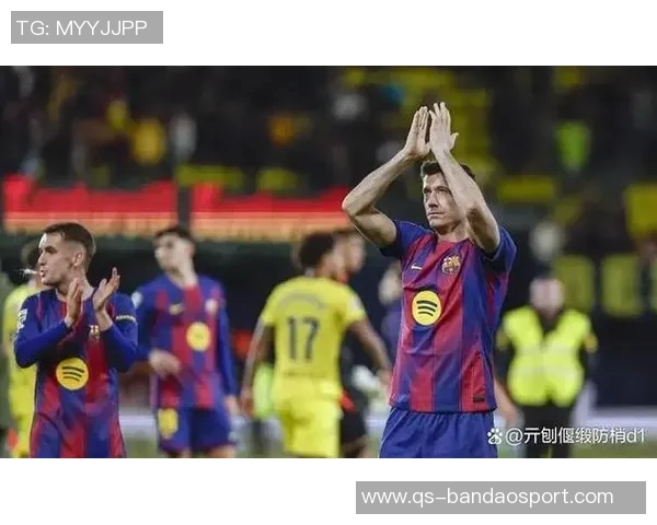 拜仁高层澄清巴萨未拖欠莱万多夫斯基转会费的传闻